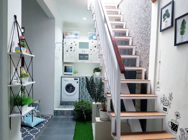 Desain Tangga Rumah Sempit