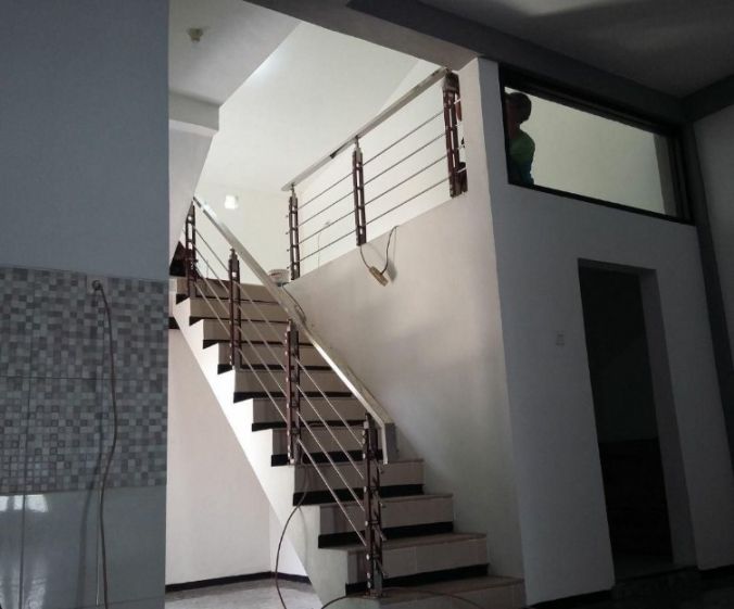 Tangga Rumah Minimalis Modern untuk Hunian Masa Kini
